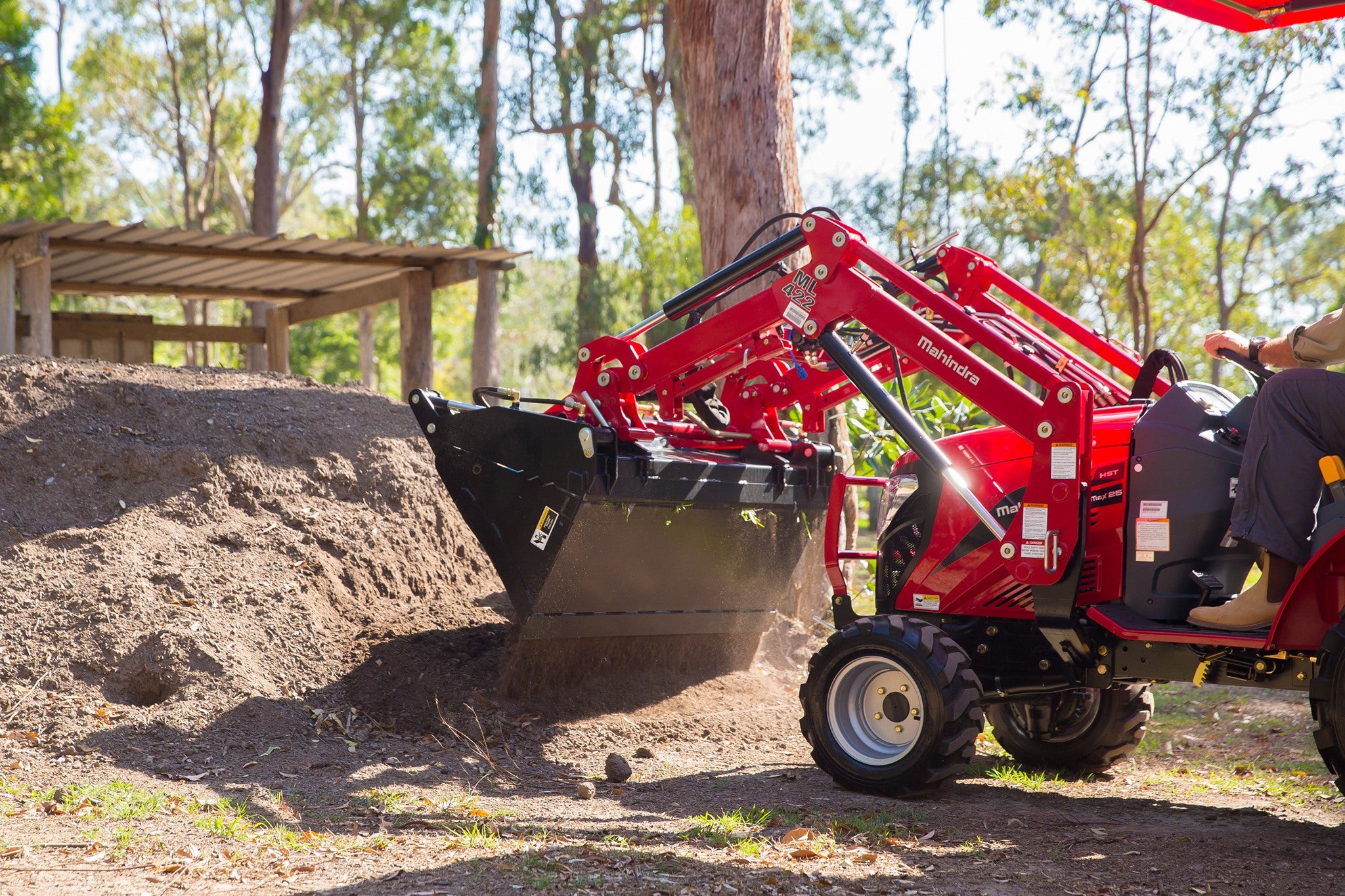 6' Mahindra 4-IN-1 Bucket - 0