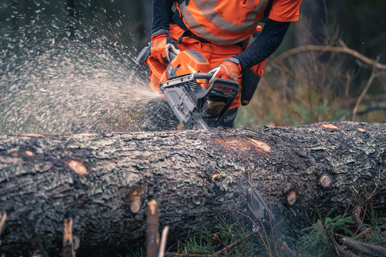 Husqvarna 592 XP® G Chainsaw